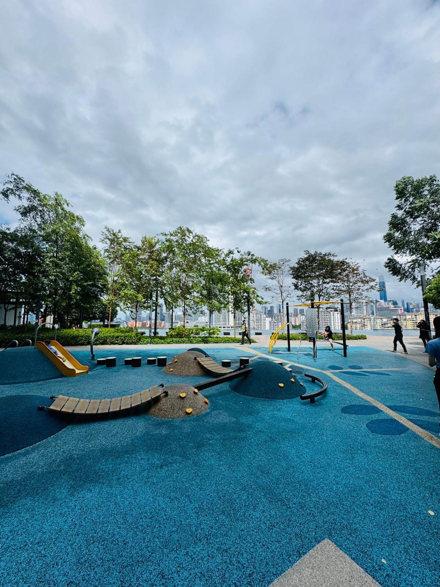 Luxury 4 Bedroom At Near Maluri Mrt By Suhad Suits Kl Pangsapuri *