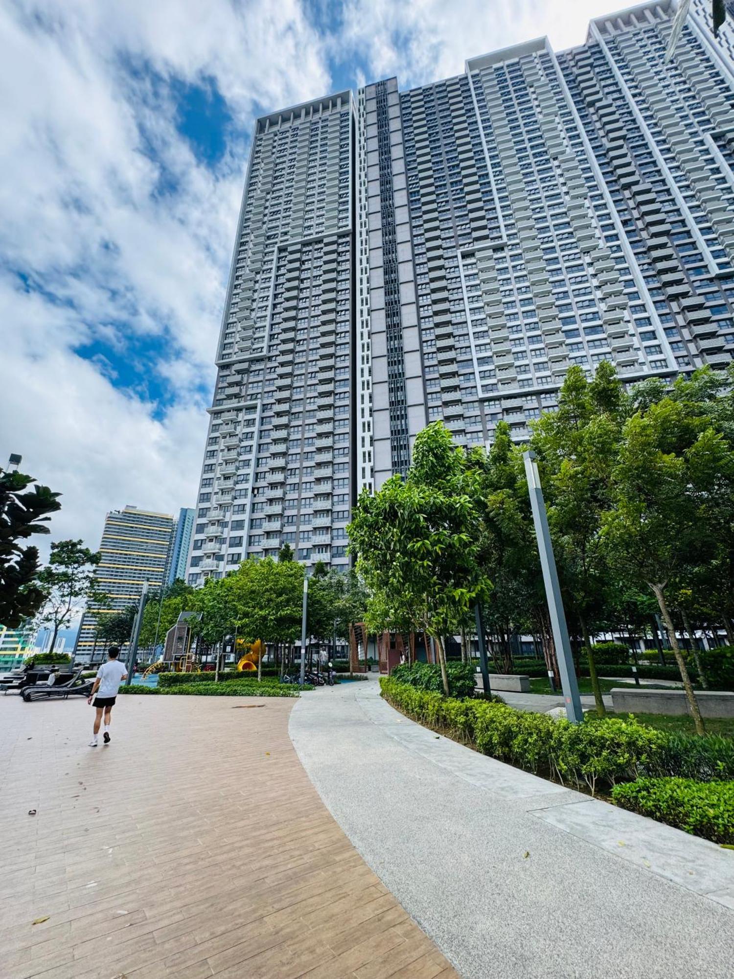 Luxury 4 Bedroom At Near Maluri Mrt By Suhad Suits Kl Pangsapuri