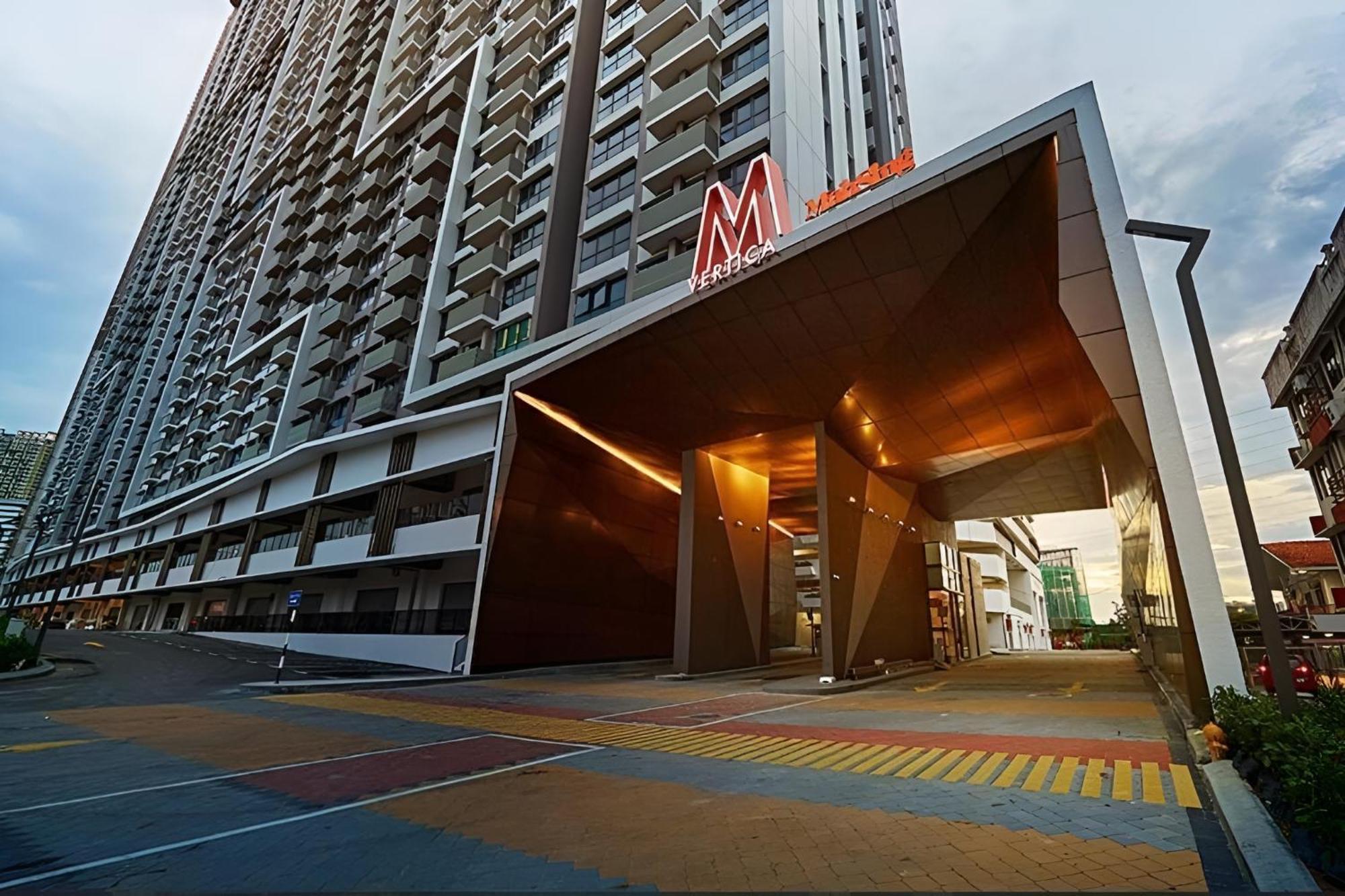 Luxury 4 Bedroom At Near Maluri Mrt By Suhad Suits Kl * Kuala Lumpur