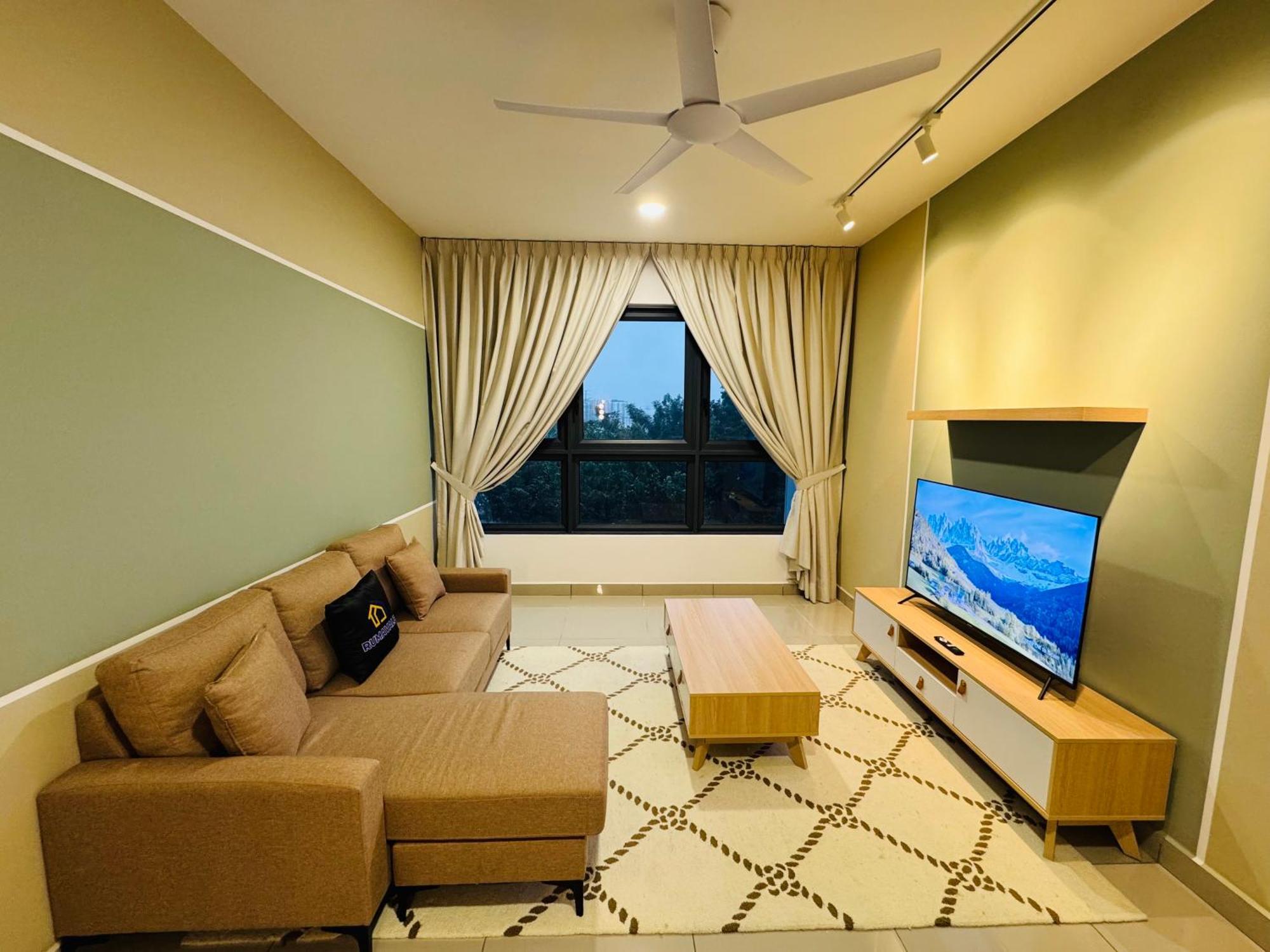 Luxury 4 Bedroom At Near Maluri Mrt By Suhad Suits Kl Kuala Lumpur