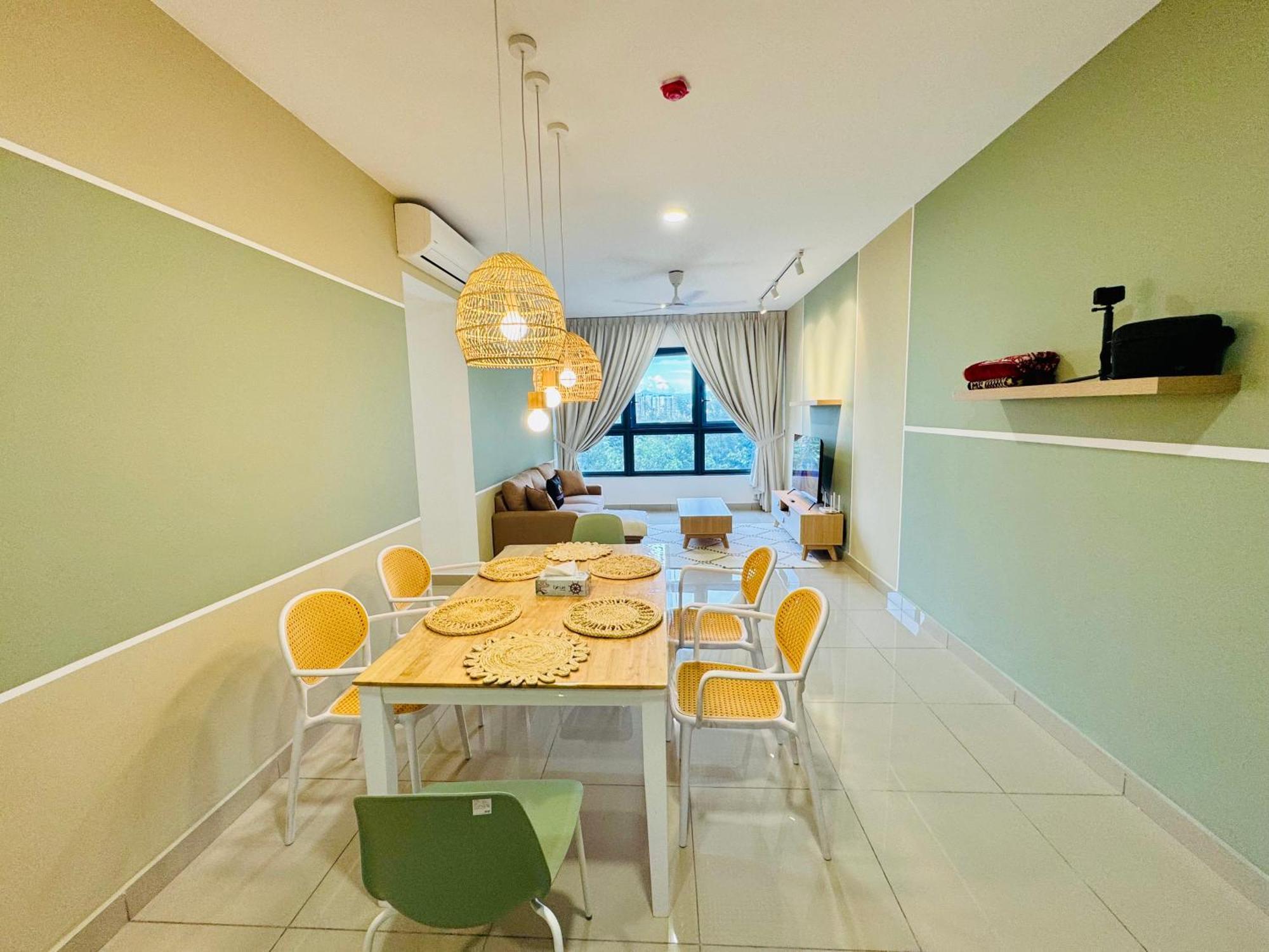 Luxury 4 Bedroom At Near Maluri Mrt By Suhad Suits Kl * Kuala Lumpur