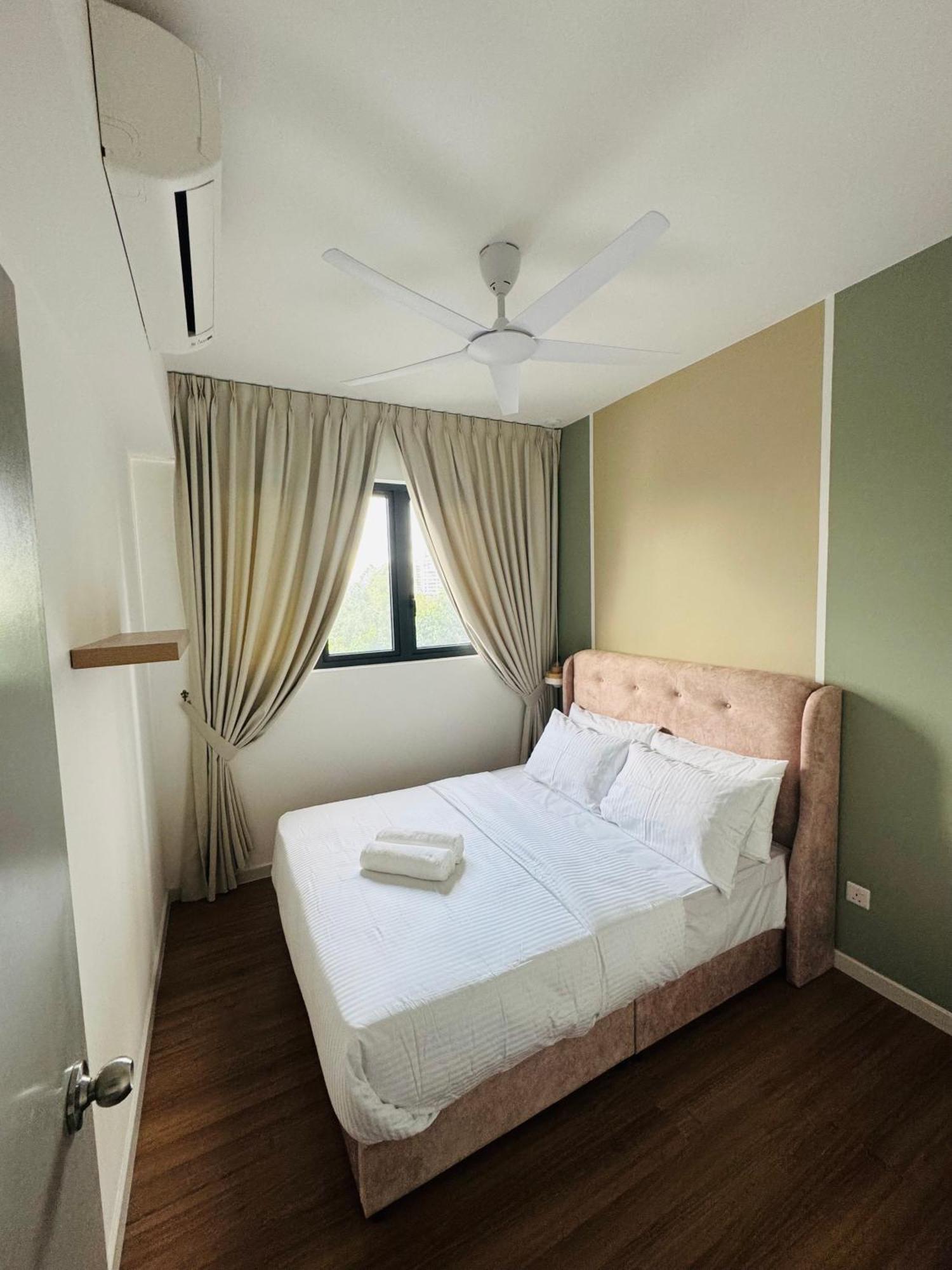 Luxury 4 Bedroom At Near Maluri Mrt By Suhad Suits Kl Pangsapuri