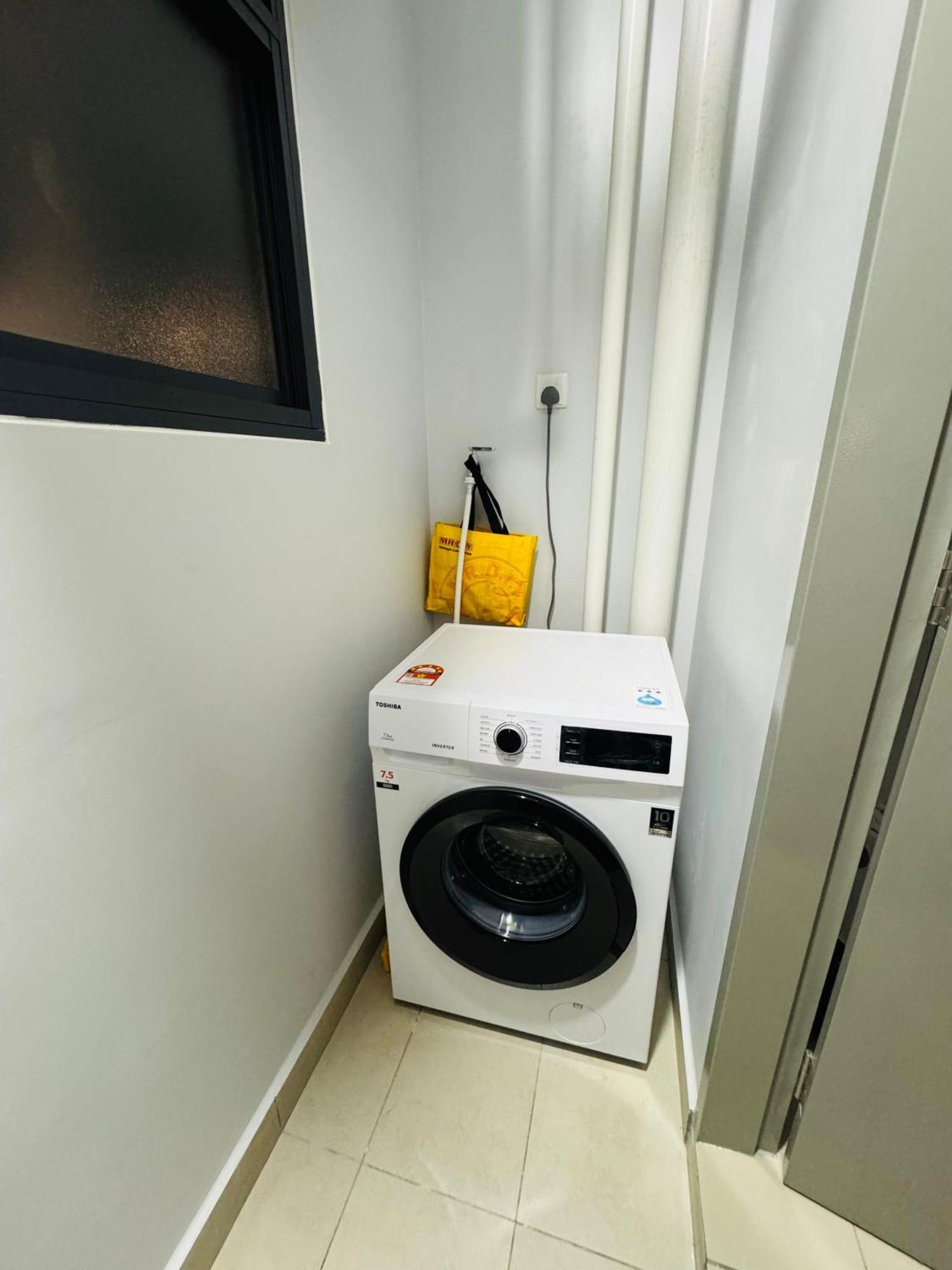 Pangsapuri Luxury 4 Bedroom At Near Maluri Mrt By Suhad Suits Kl