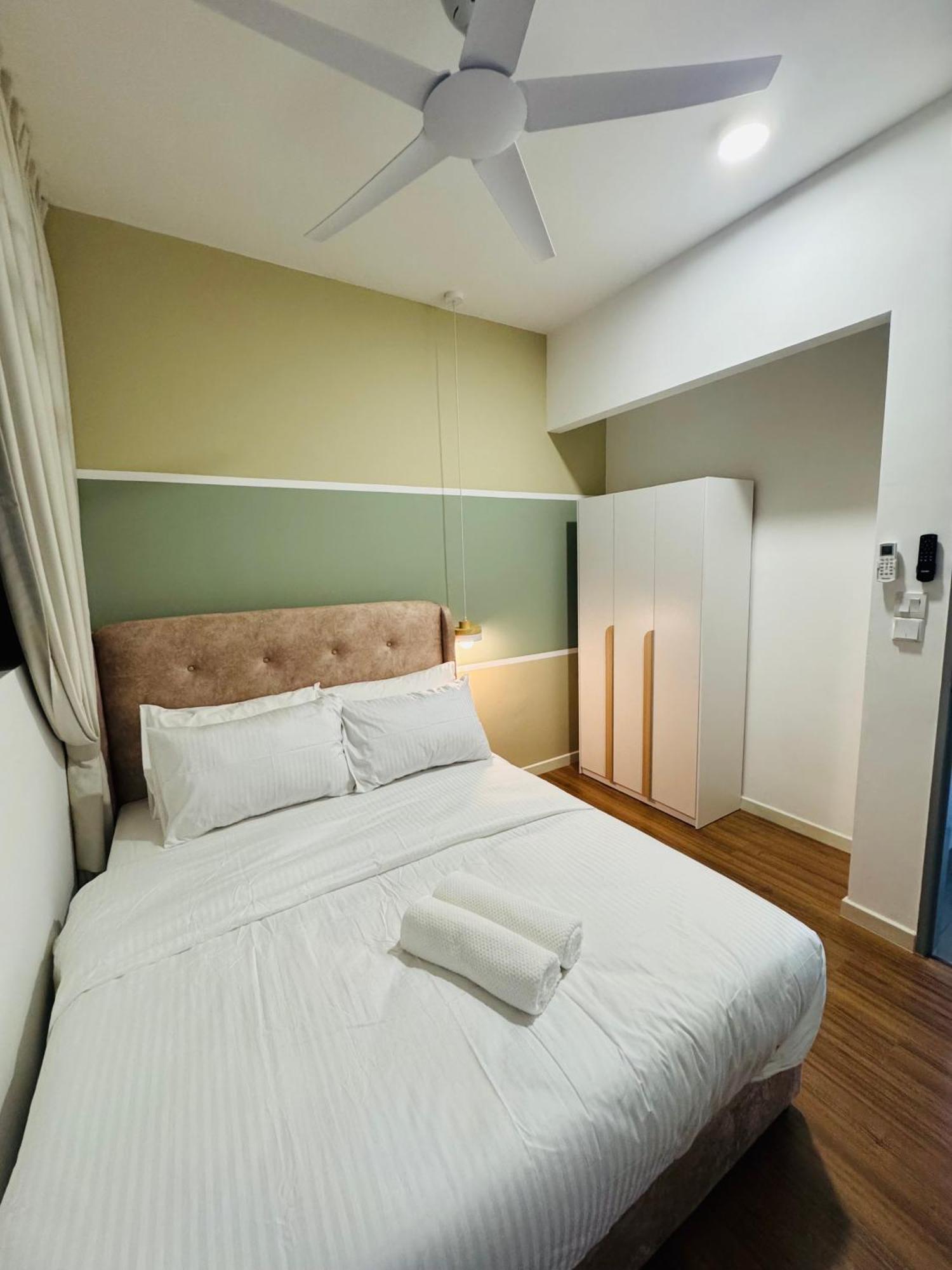 Luxury 4 Bedroom At Near Maluri Mrt By Suhad Suits Kl Pangsapuri Kuala Lumpur